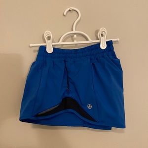 Lululemon 2.5 inch hotty hot shorts